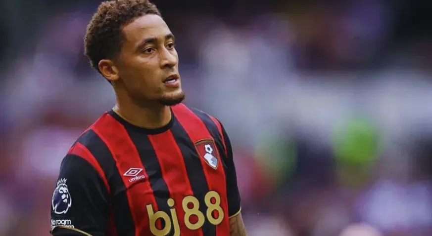 Wilfried Zaha: Stick or Twist?